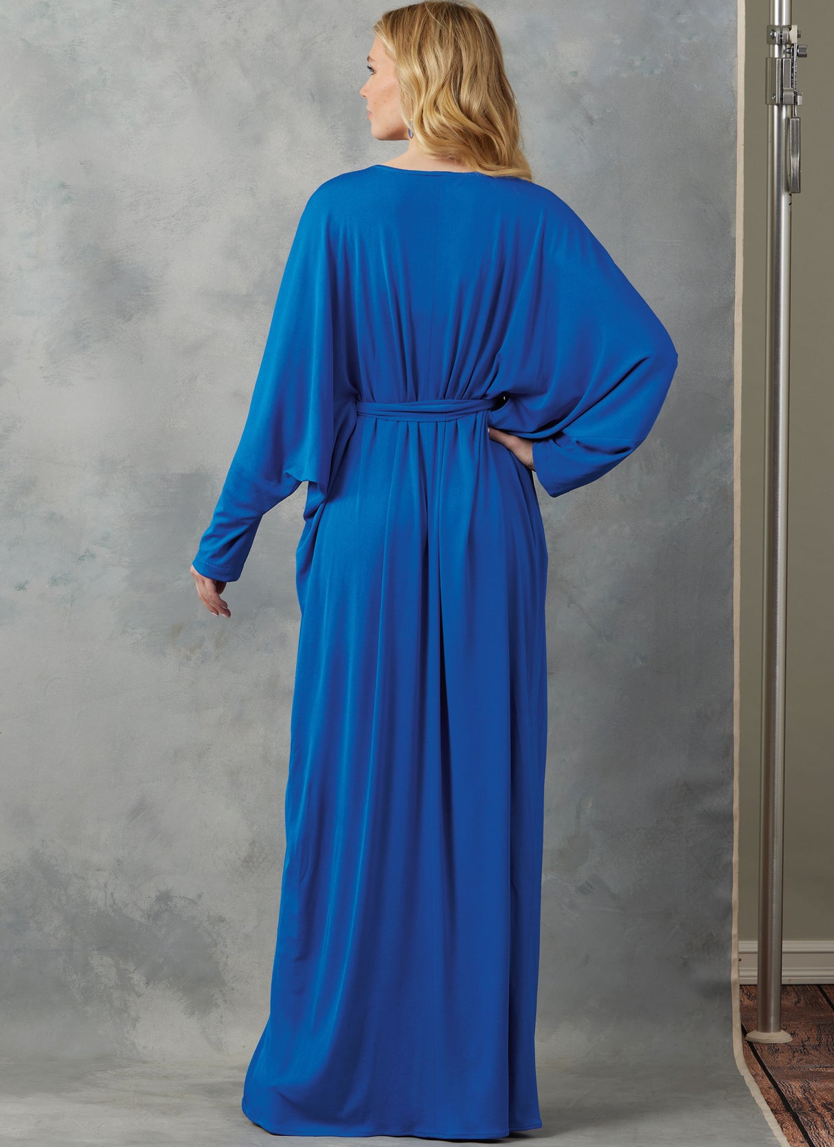Patron Vogue n°2057 - Caftans amples avec ceinture