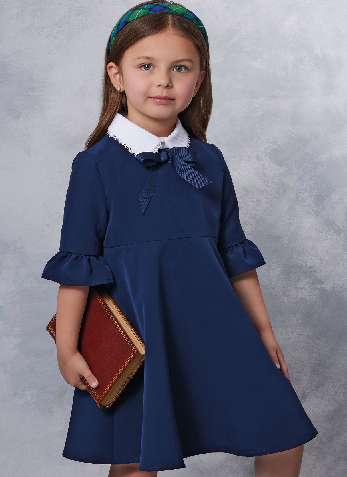 Patron Vogue n°2058 - Robe doublée pour enfant avec col Claudine