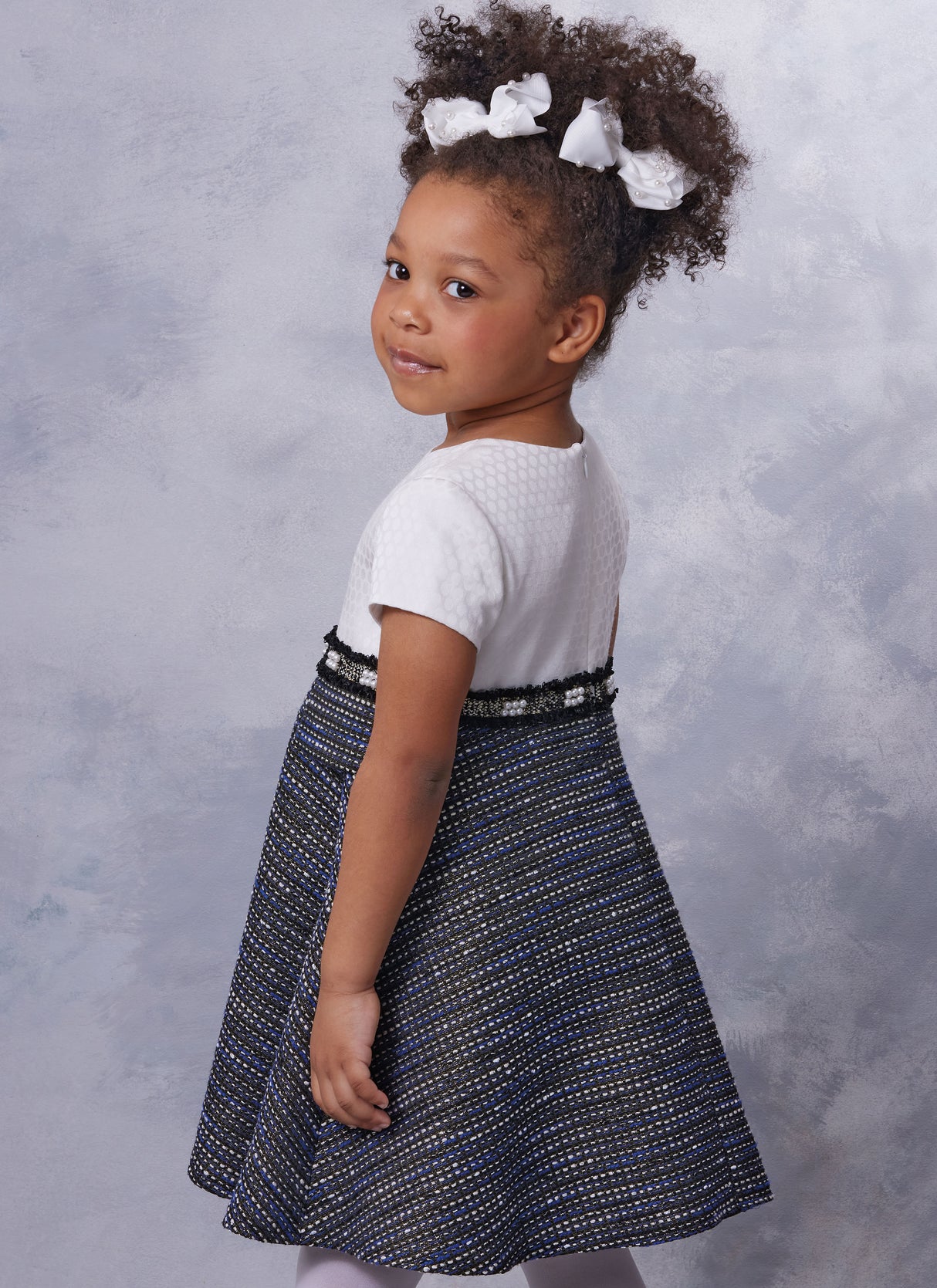 Patron Vogue n°2058 - Robe doublée pour enfant avec col Claudine