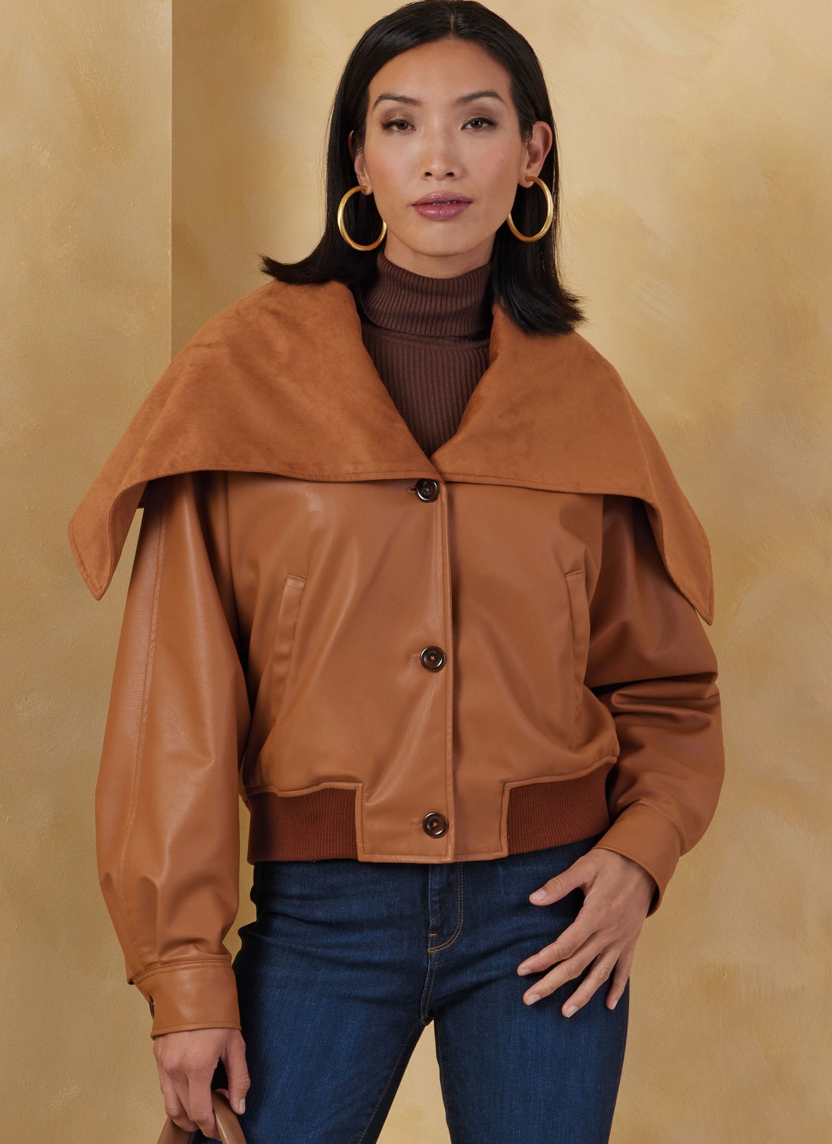 Patron Vogue n°2072 - Veste bomber ample avec col oversize et manches dolman