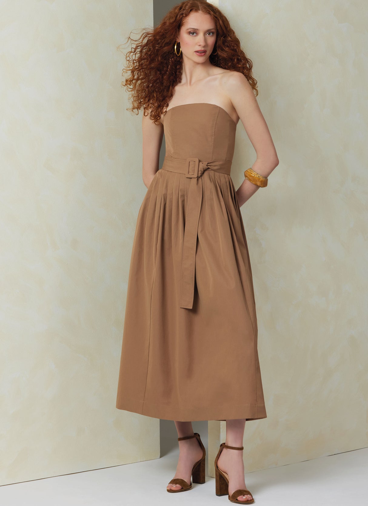 Patron Vogue n°2084 - Robe bustier avec ceinture et surcorsage asymétrique