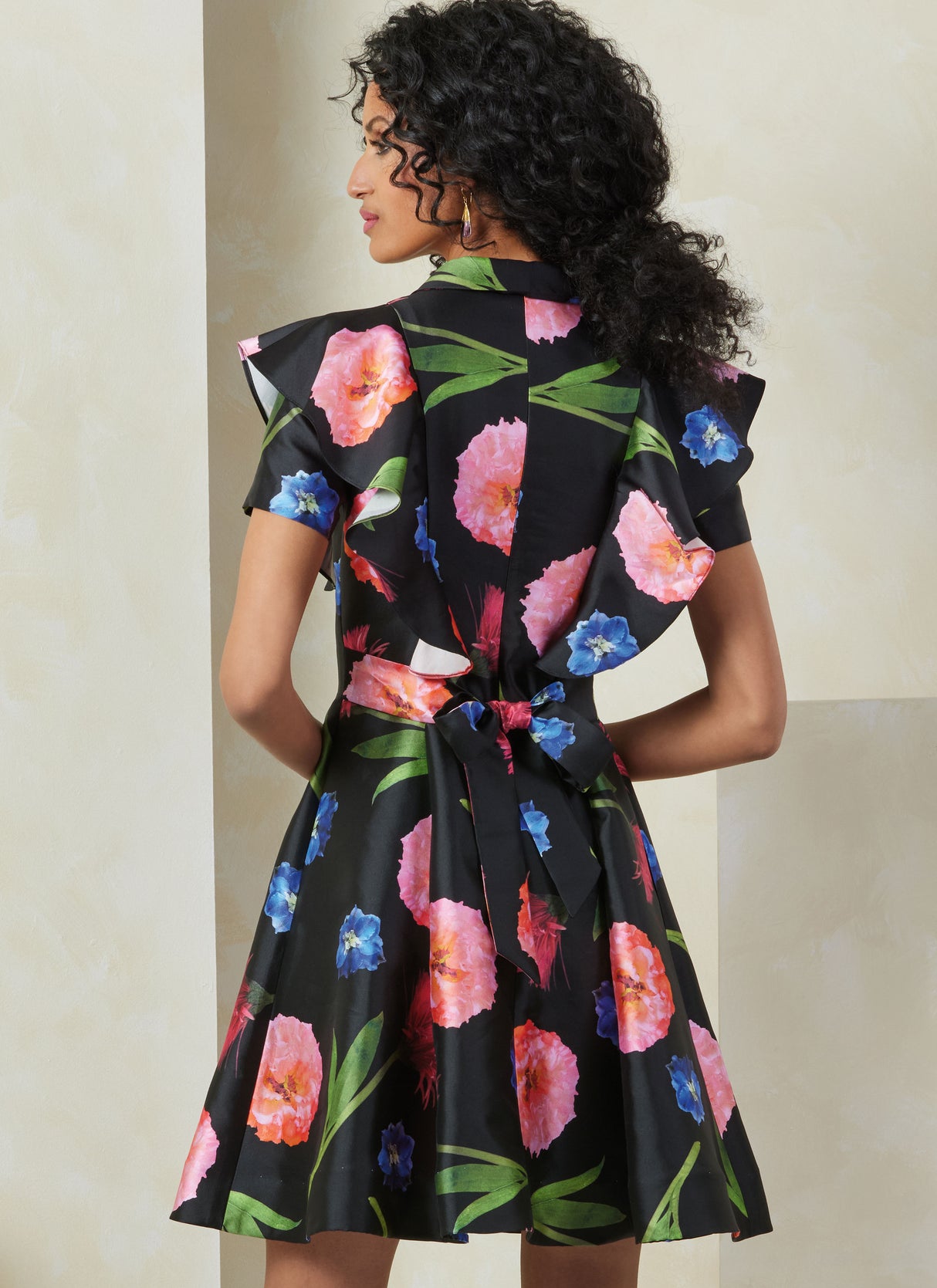 Patron Vogue n°2087 - Robe d’occasion spéciale à manches volantées