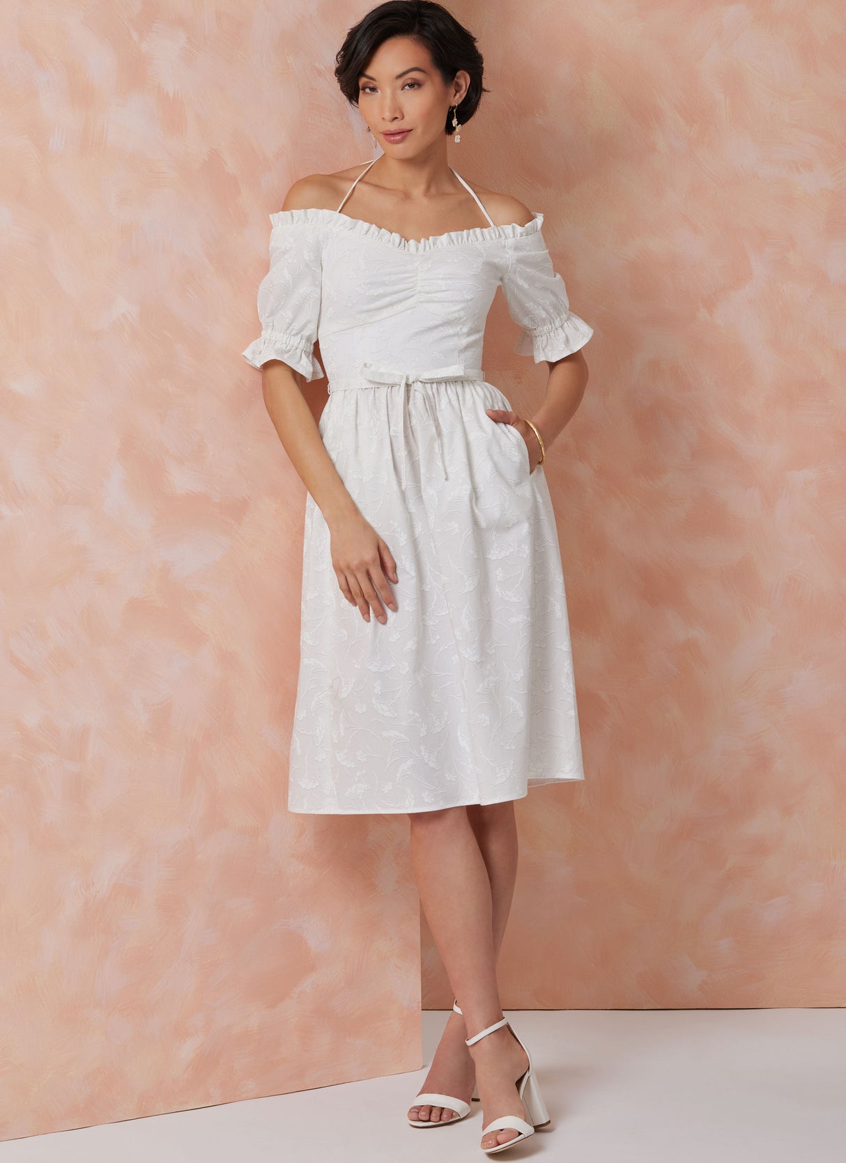 Patron Vogue n°2107 - Robe mi‑longue ou maxi bardot & ceinture