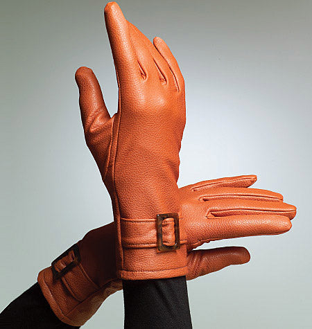 Patron Vogue n°8311 - Gants pour femme en huit styles